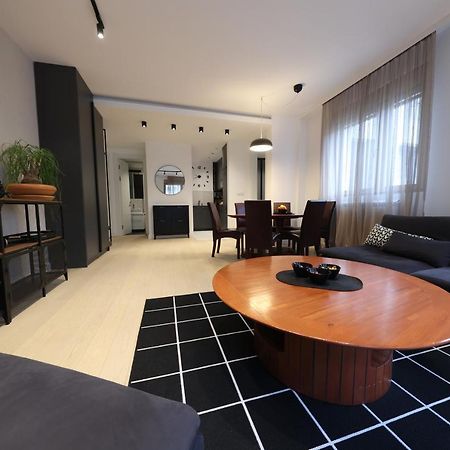 Modern Apartment In The Heart Of Belgrad Exterior foto