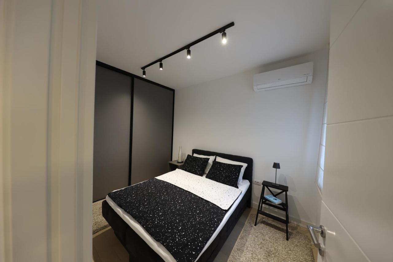 Modern Apartment In The Heart Of Belgrad Exterior foto