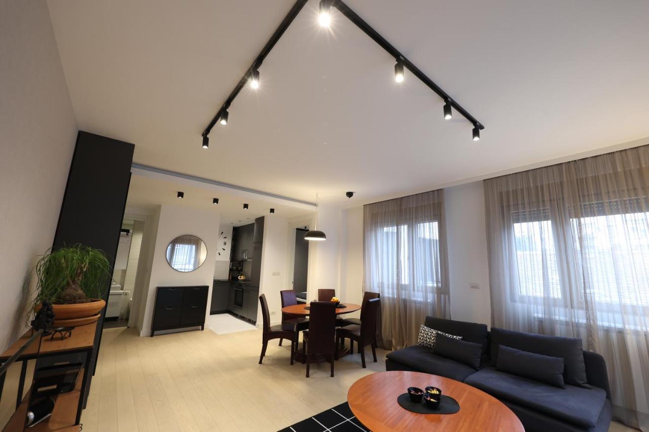 Modern Apartment In The Heart Of Belgrad Exterior foto
